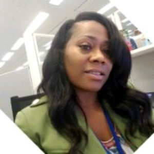 Meet your Posher, Jeanine